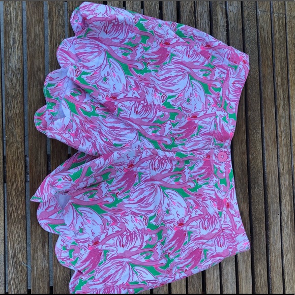 Lilly Pulitzer Shorts - Picture 1 of 2